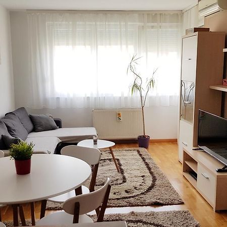 Apartment Petar I Dora Zagreb Extérieur photo