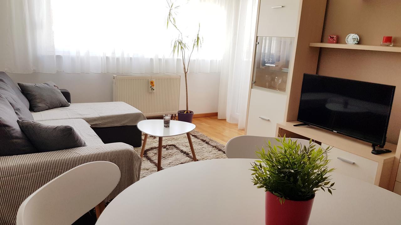 Apartment Petar I Dora Zagreb Extérieur photo